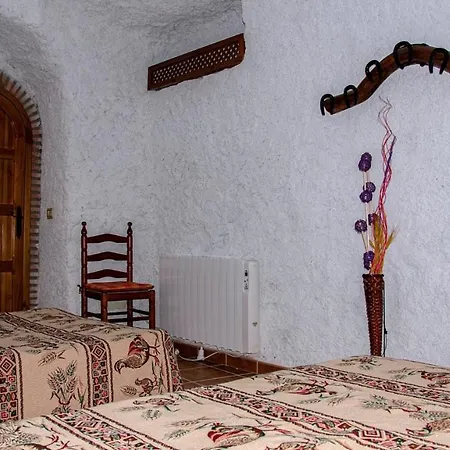 Holiday home Cueva Arroyo Molino - Cuevascazorla Hinojares